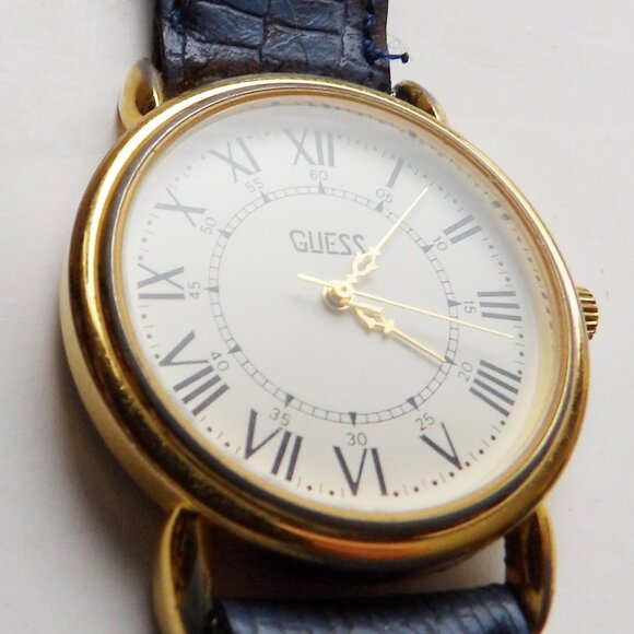 Guess Vintage 1989 Wrist Watch Blue Leather Band Working - Picture 7 of 7